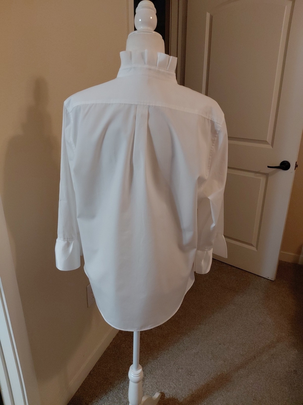 Pearly Vine White Button-Front Women's Blouse XL EUC - Picture 5 of 7